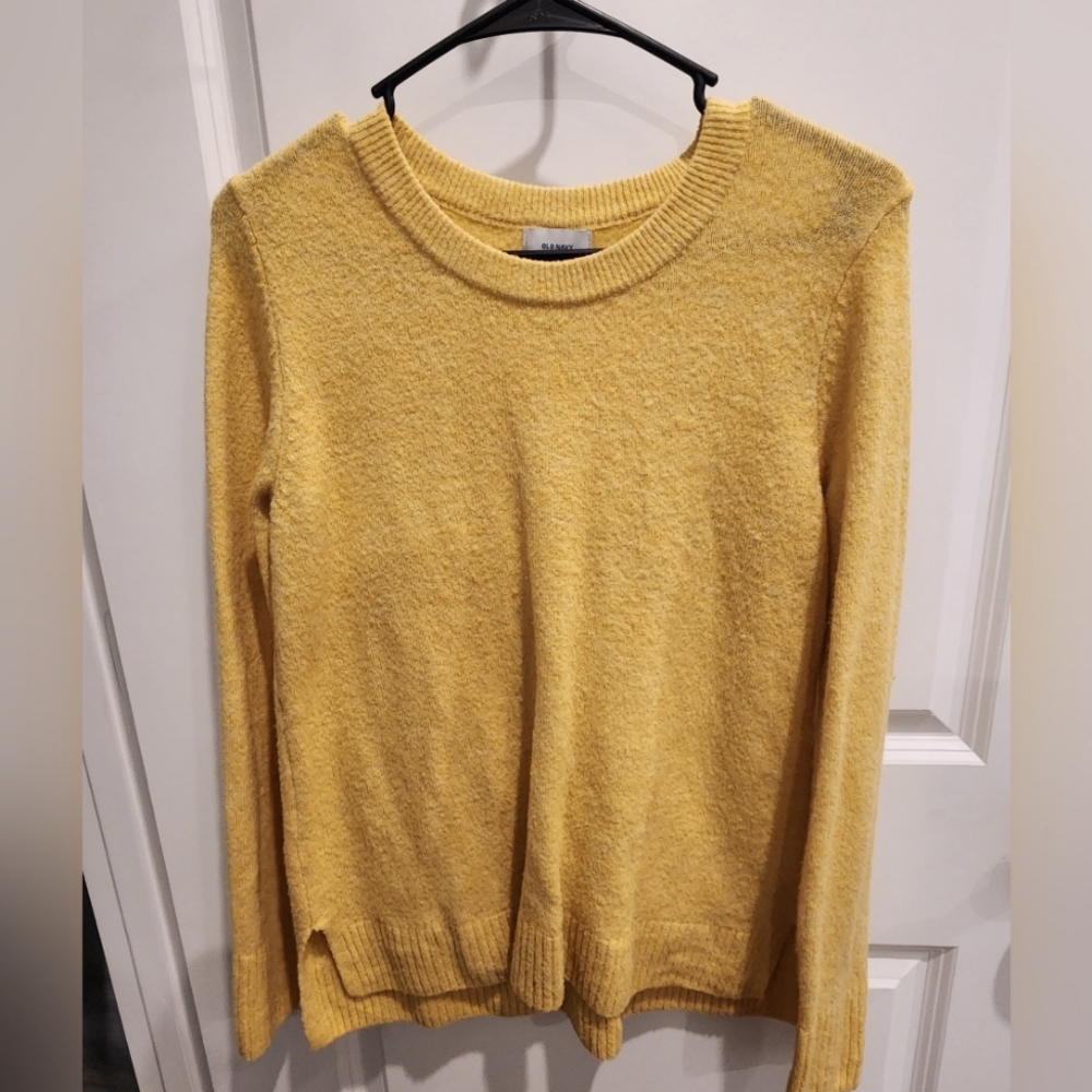 Old navy sweater yellow